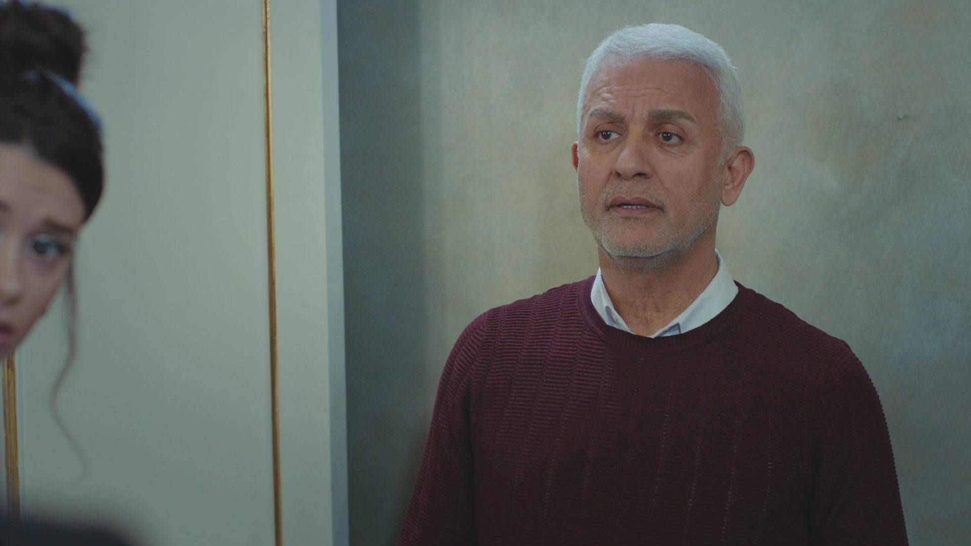 News Zakazany owoc 224 odc. Halit wyrzuca Sahik� z wilii nad morzem. Streszczenie 224 i 225 odc. 