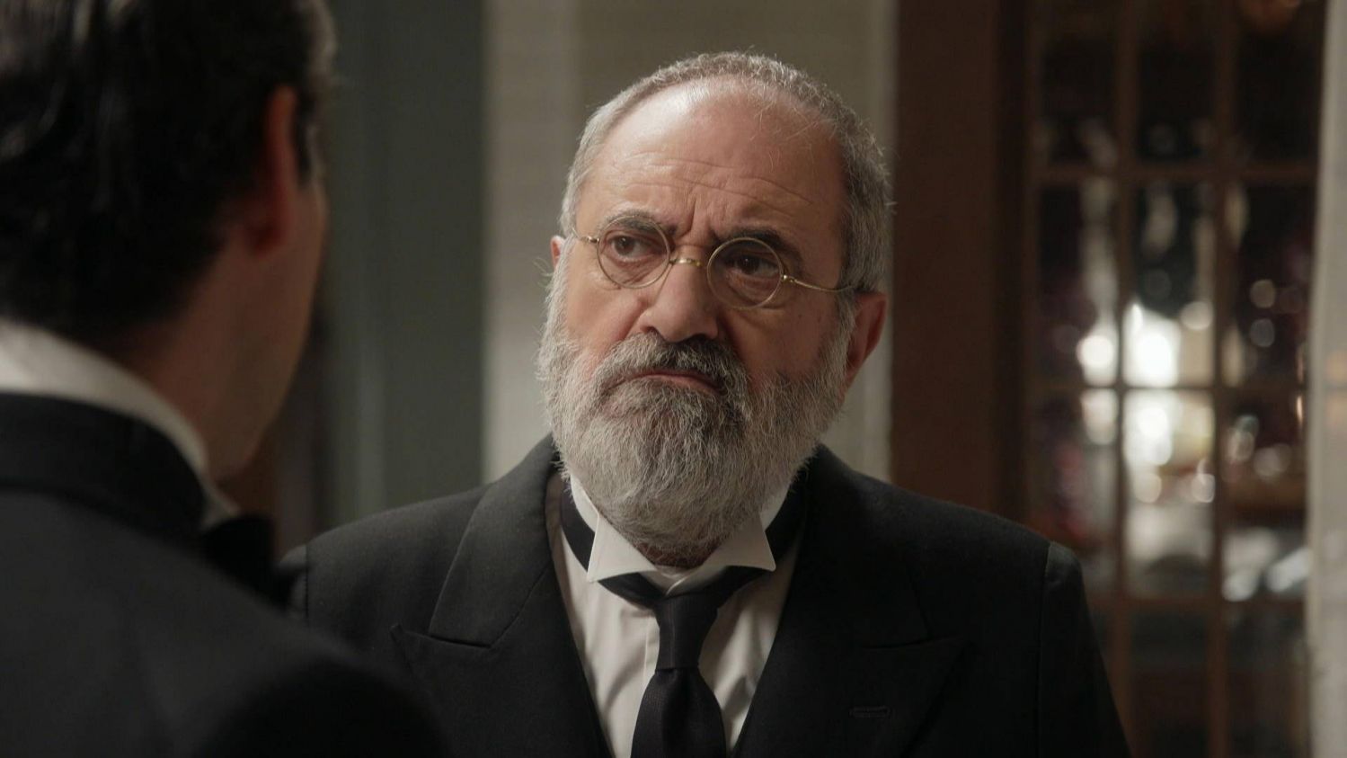 News La Promesa - pa�ac tajemnic - 105 odc. Maria przekonuje Jan� do ujawnienia listu przed �lubem Manuela! Streszczenie 105 i 106 odc.