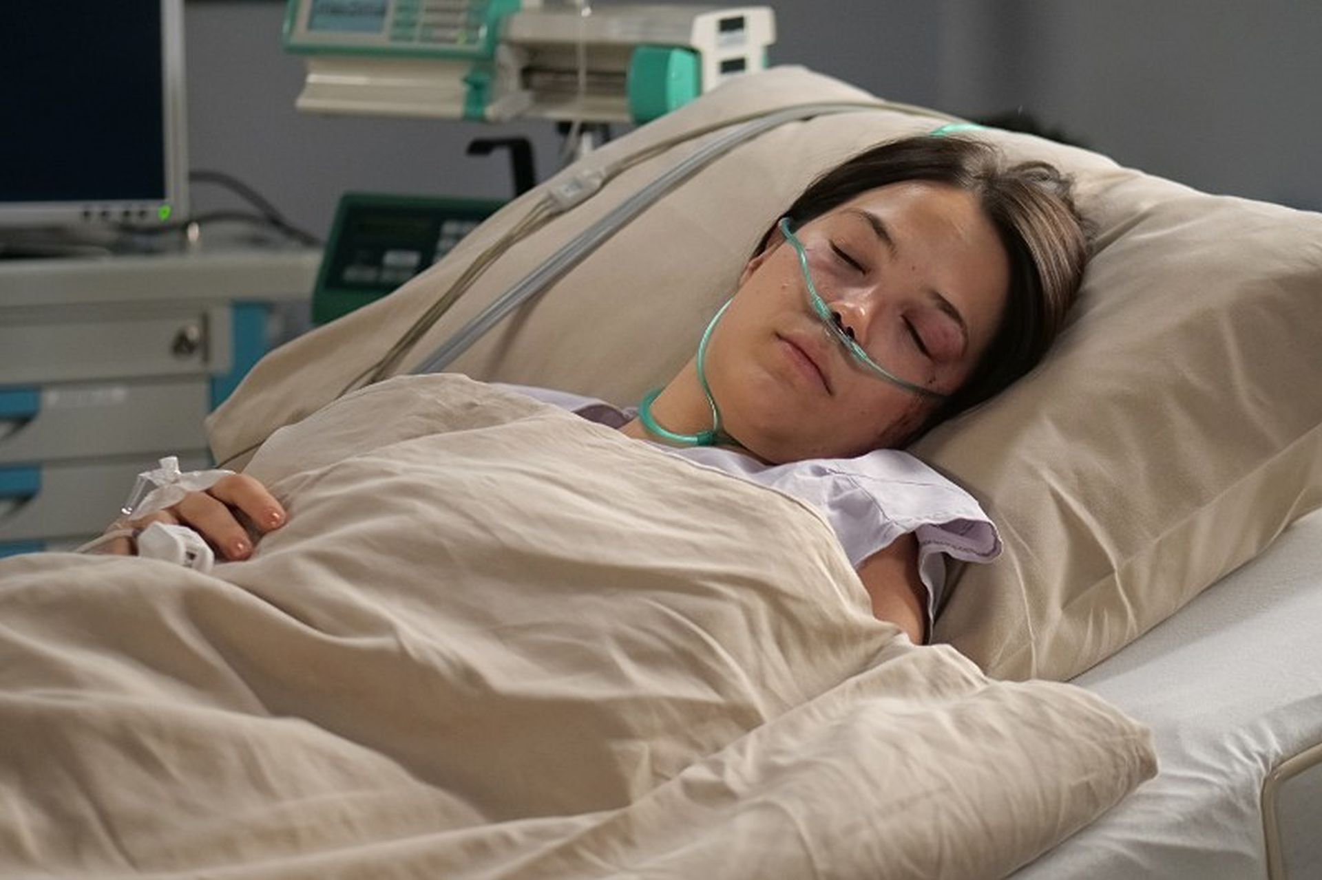 News Pierwsza mi�o�� - 3960 odc. Seweryn w tarapatach! Emilka podejmuje dramatyczn� decyzj�. Streszczenie 3960 i 3961 odc