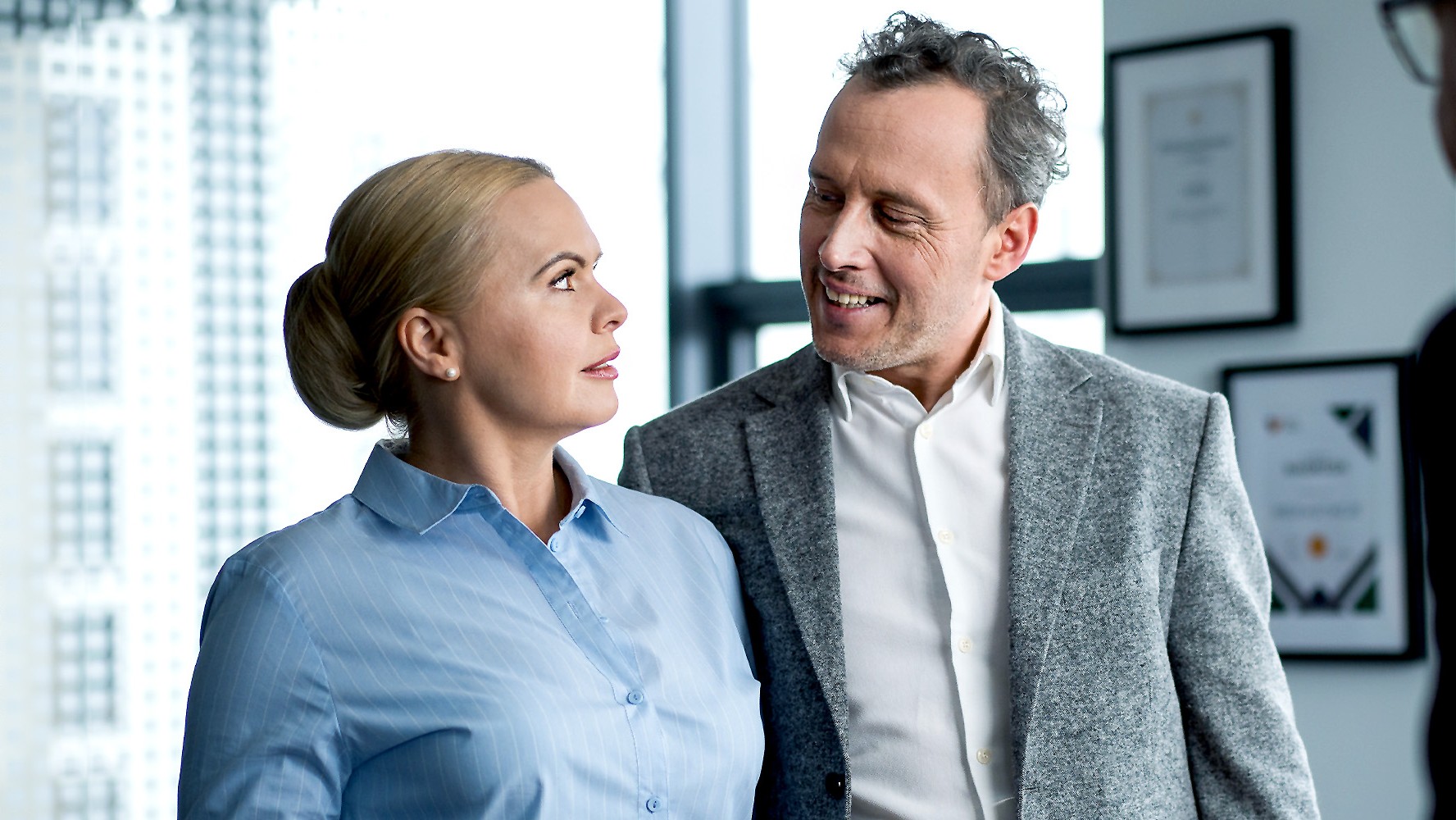 News Przyjaci�ki 248 odc. Wraca c�rka �ukasza. Streszczenie 248 i 249 odc. 