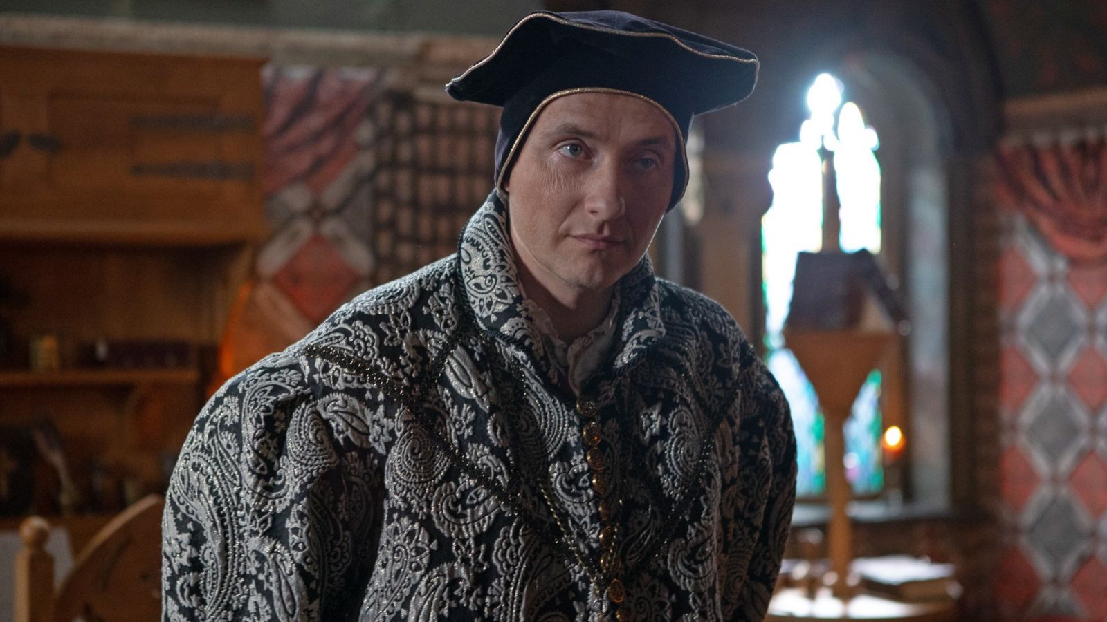 News Kr�lowie odc. 8 i 9 streszczenie: Zofia i Hi�cza sp�dzaj� romantyczne chwile, a Gertruda szuka pomocy. Co jeszcze si� wydarzy? 