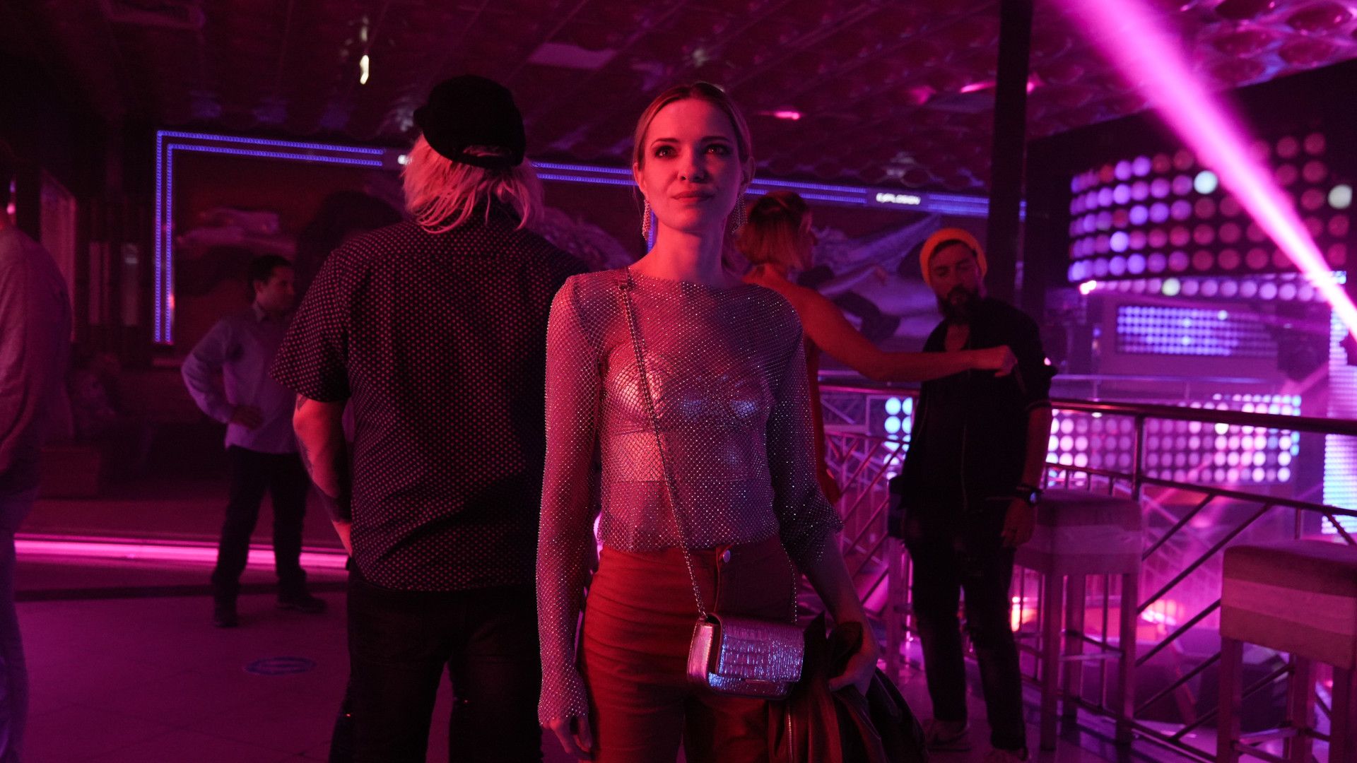 News Na dobre i na z�e - 905 i 906 odc. Krasucka i Berger przy�apani w dwuznacznej sytuacji. Co si� wydarzy?