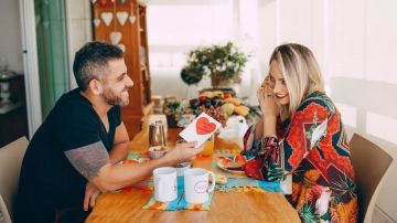 News Dzie� kobiet – jakie prezenty wybra� w 2024 roku dla dziewczyny, partnerki czy �ony?�