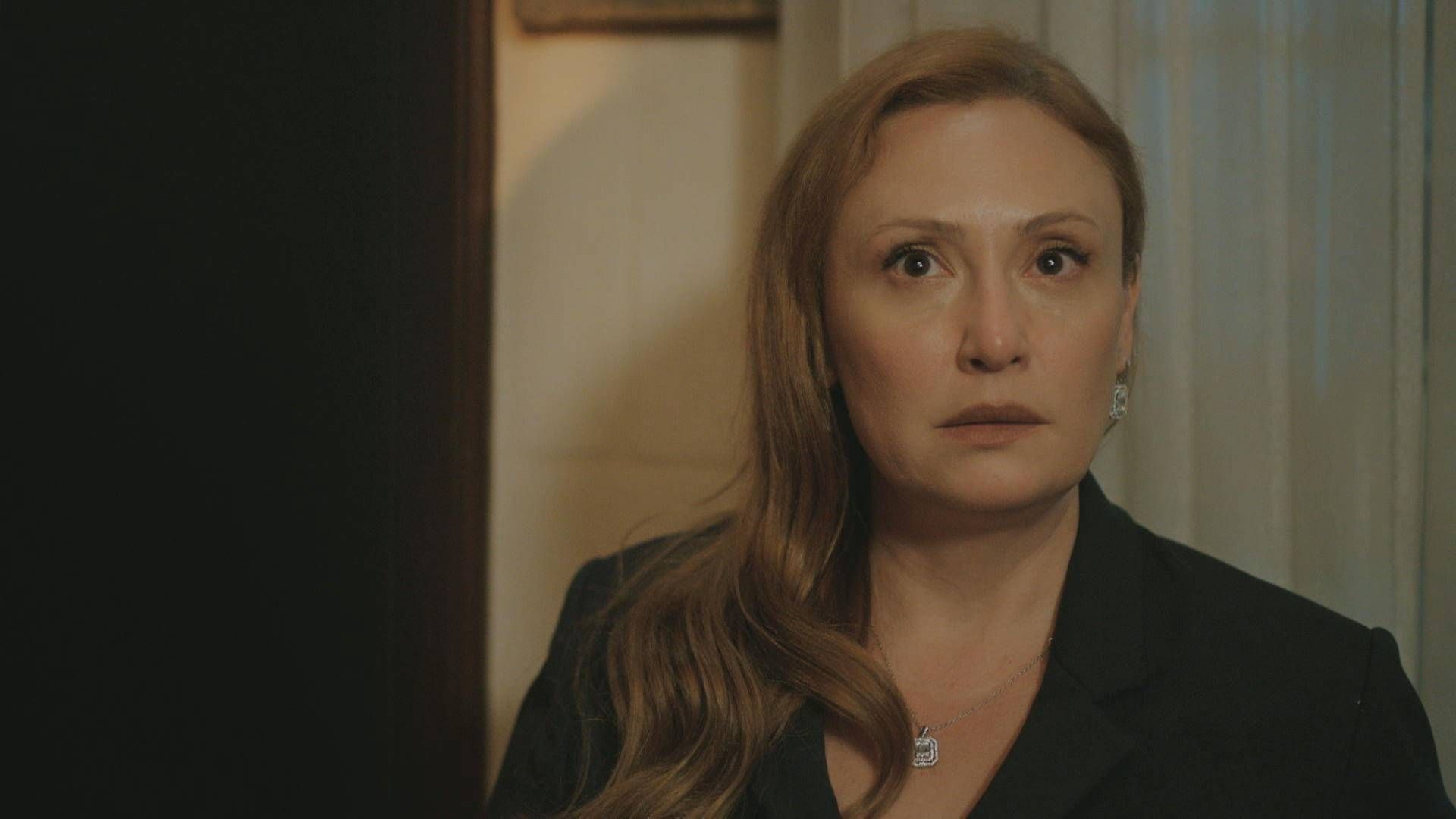 News Z�oty ch�opak - 54 odc. Ifakt panikuje i ostrzega Orhana. Streszczenie 54 i 55 odcinka