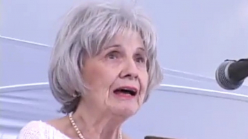 News C�rka Alice Munro ujawnia, �e by�a ofiar� przemocy seksualnej ze strony ojczyma