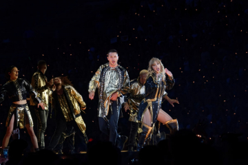 News Ta ksi��ka wkurzy�a Swifties, czyli czy Taylor ma Plutona w Wodniku?