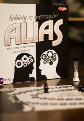 Okadka publicystyki - Recenzja gry „Alias. Kobiety vs mczyni
