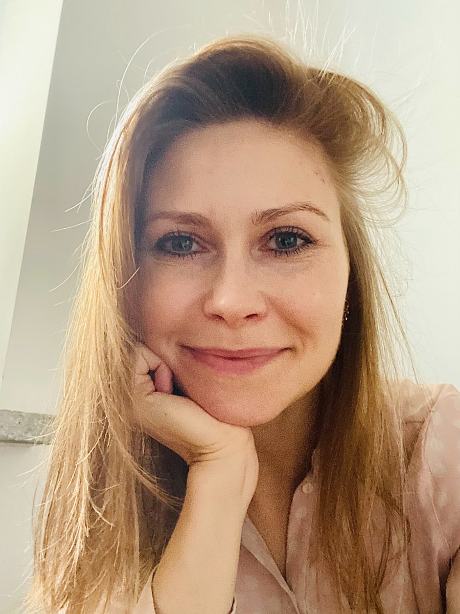 Okadka publicystyki - Psy s chodzc empati. Wywiad z AgnieszkElbanowsk