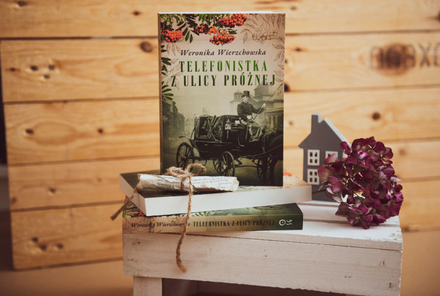 Okadka publicystyki - Kady z nas jest zagadk. Wywiad z Weronik Wierzchowsk