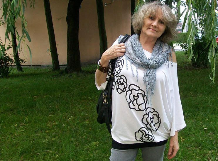 Okadka publicystyki - Co chwil ktoplanuje jaki exodus. Wywiad z Iwon Banach