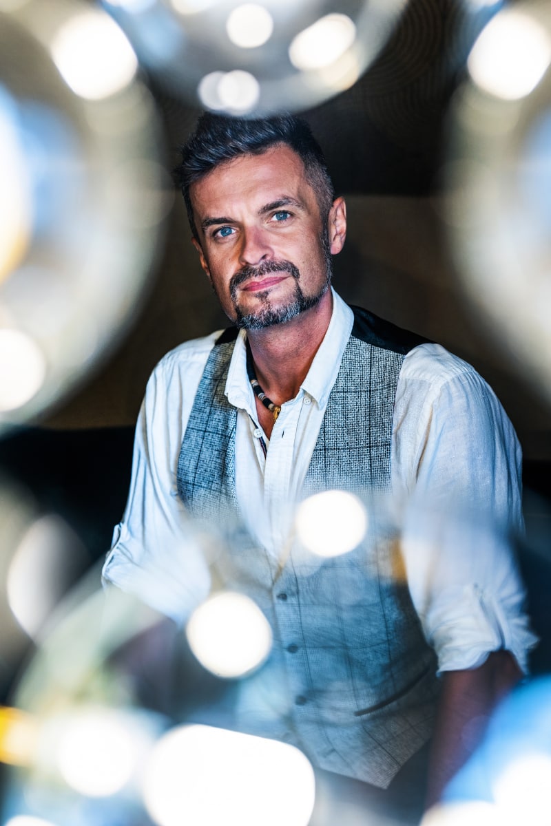 Okadka publicystyki - Warto stara siby czowiekiem. Wywiad z Michaem Gokowskim