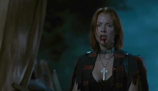 Okadka publicystyki - BloodRayne. Reyser przenis na ekran gr wideo i cakowicie j zbezczeci