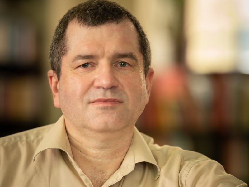 Okadka publicystyki - Bez przemocy krymina nie istnieje. Wywiad z Pawem Pollakiem