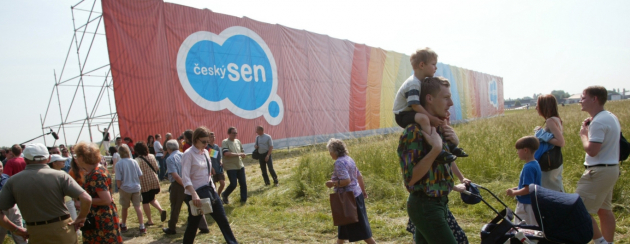 Okadka publicystyki - Czeski sen. Obraz wspczesnego konsumpcjonizmu 