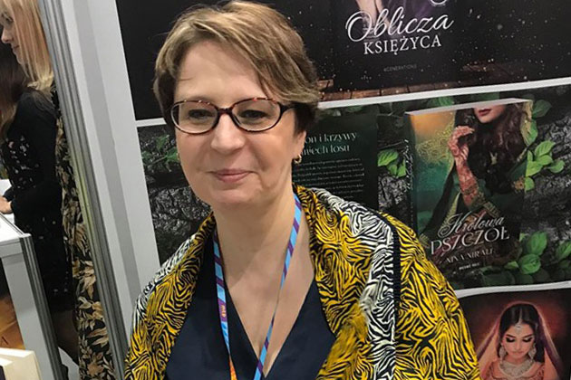 Okadka publicystyki - Warto otworzy si na zmiany. Wywiad z Nin Nirali