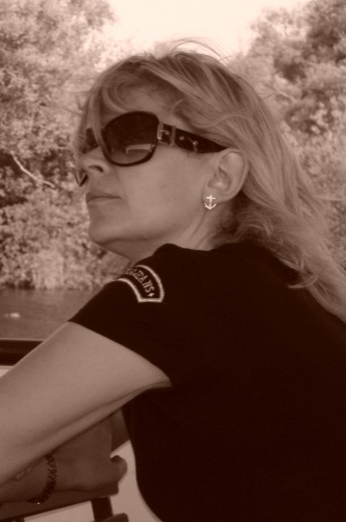 Okadka publicystyki - Szukam szczcia w nieszczciu. Wywiad z Izabel Pietrzyk