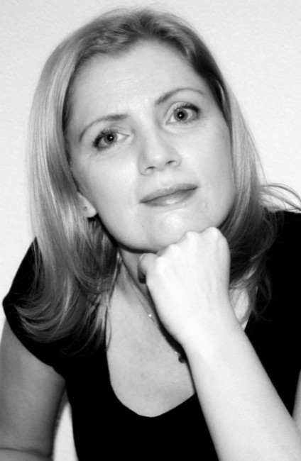 Okadka publicystyki - - Pisanie to wielka frajda... i prawdziwa orka. Wywiad z Justyn Drzewick