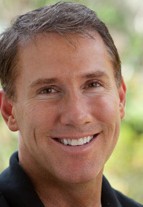 Okadka publicystyki - Wywiad z Nicholasem Sparksem: Nie tylko o mioci