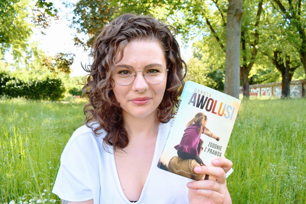 Okadka publicystyki - Ideaw w yciu nie ma. Wywiad z Danut Awolusi