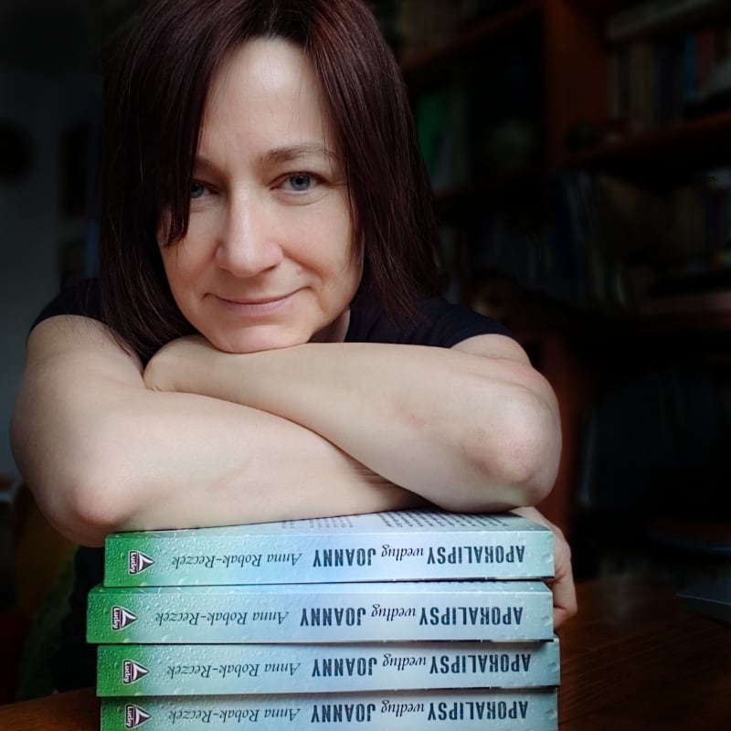 Okadka publicystyki - Koce wiata przeywamy wielokrotnie. Wywiad z Ann Robak-Reczek