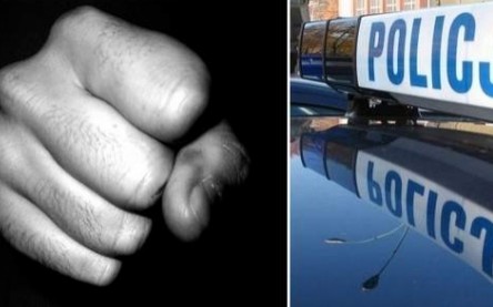 Okadka publicystyki - W samoobronie... 