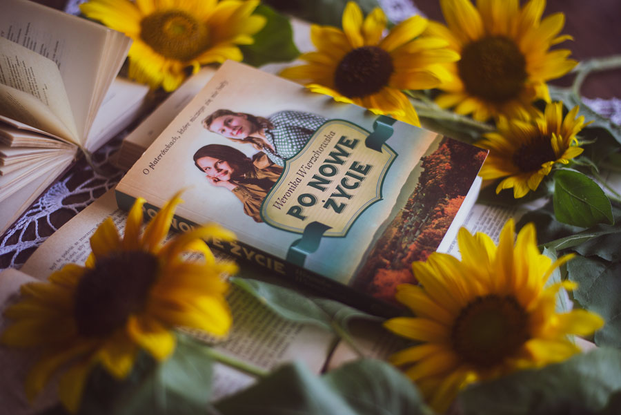 Okadka publicystyki - Niepokorne platerwki. Wywiad z Weronik Wierzchowsk