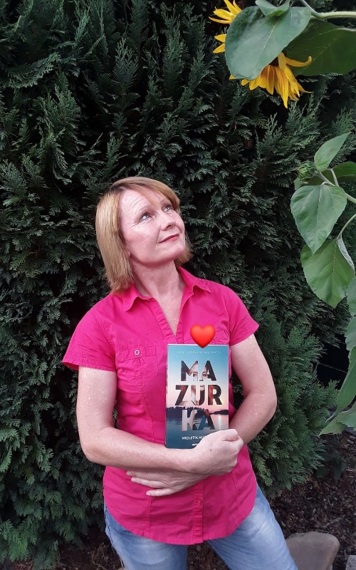 Okadka publicystyki dla Mio to pierwszy krok. Wywiad z WiolettMilewsk z kategorii Wywiad