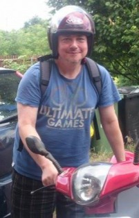 Okadka publicystyki - - Niestety, nie bd nauczycielem. Zabroni mi laryngolog. Wywiad z Marcinem Paaszem