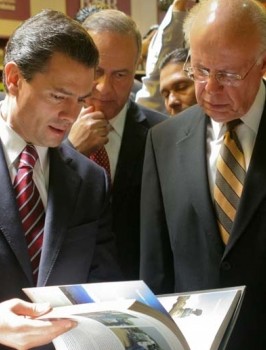 Okadka publicystyki - Fotel niekoniecznie dla ora - o czytelniczych wpadkach politykw pisze autor bloga 