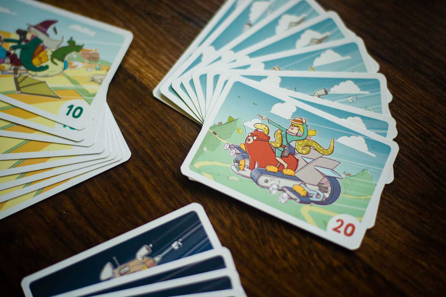 Okadka publicystyki - By jak Ikar. Recenzja gry „Odlot