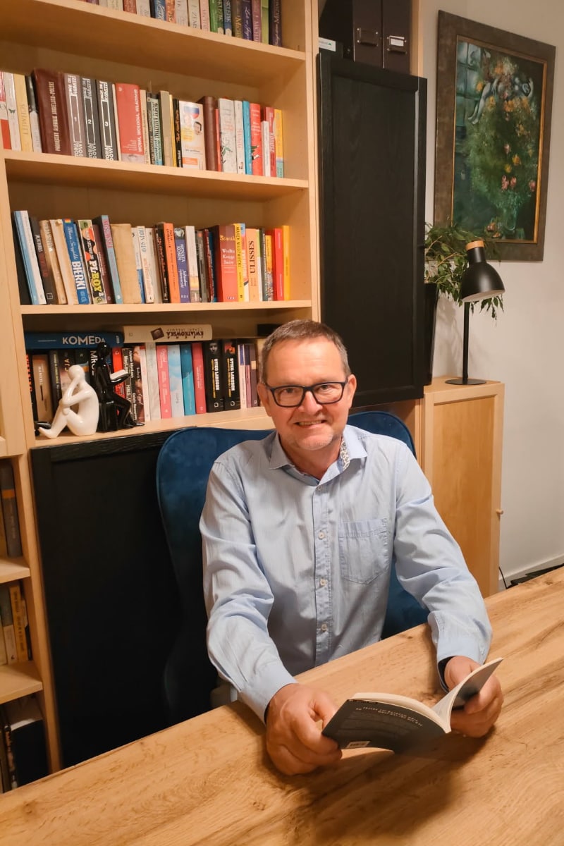 Okadka publicystyki - Tylko ycie siliczy. Wywiad z Krzysztofem Kochem