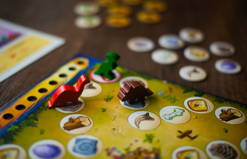 Okadka publicystyki - Park jurajski dla najmodszych. Recenzja gry planszowej „Park dinozaurw