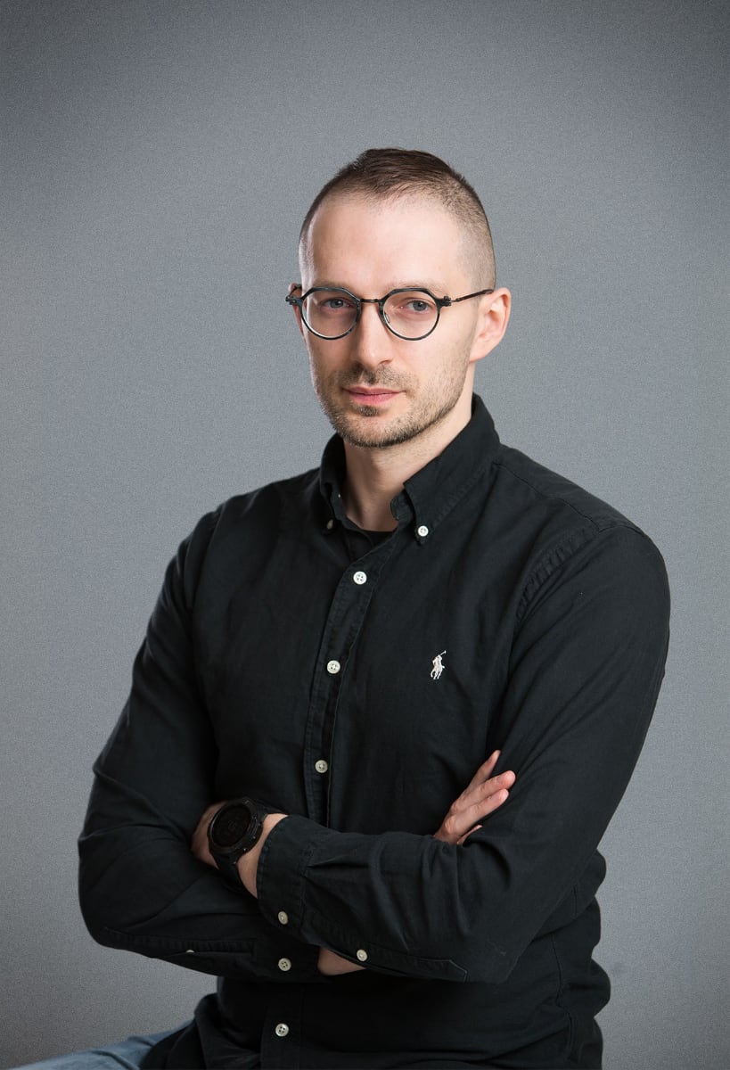 Ok�adka publicystyki dla Ko�o z�a nigdy si� nie zatrzymuje. Wywiad z Hubertem Henderem z kategorii Wywiad
