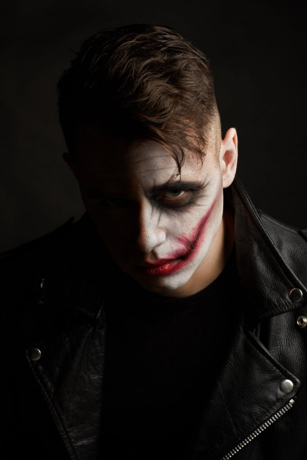 Ok�adka publicystyki - Wszystko ma swoj� cen�. Wywiad z Oskarem Mayem