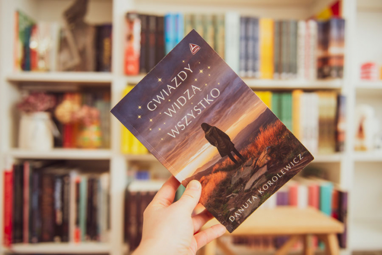 recenzja Gwiazdy widzą wszystko