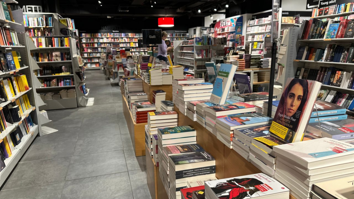 Zdjęcie przedstawiające księgarnię