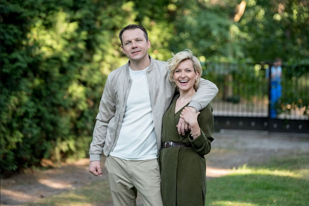 Lesław Żurek i Marieta Żukowska w serialu "Barwy szczęścia" TVP.