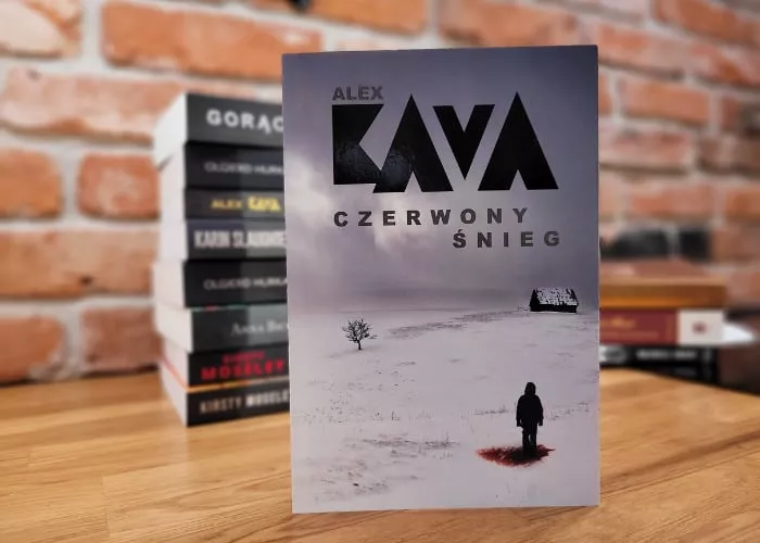 Obrazek w treści Alex Kava w znakomitej formie! „Czerwony śnieg [jpg]