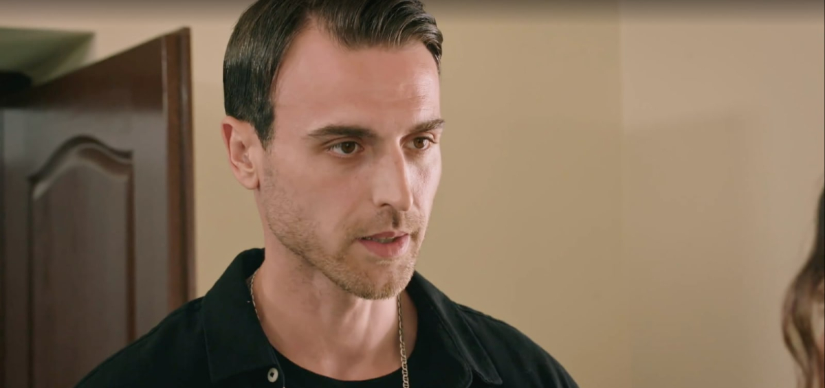 Alper jest podejrzewany przez policję w 185 odcinku serialu Wichrowe wzgórze