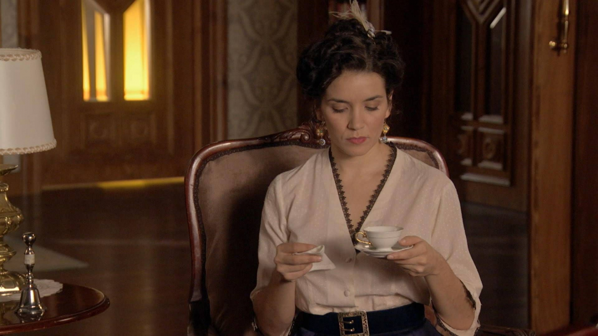 Bohaterka hiszpańskiego serialu "Sześć sióstr" na TVP Kobieta.