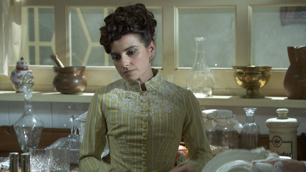 Kadr z serialu "Akacjowa 38", emitowanego na antenie TVP 2.