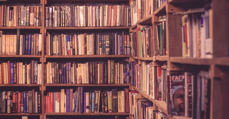 Obrazek w tre�ci Ksi��ki, kt�re warto kupi� na prezent. Poradnik kucharski, ekranizowana powie�� i klasyka fantasy [jpg]