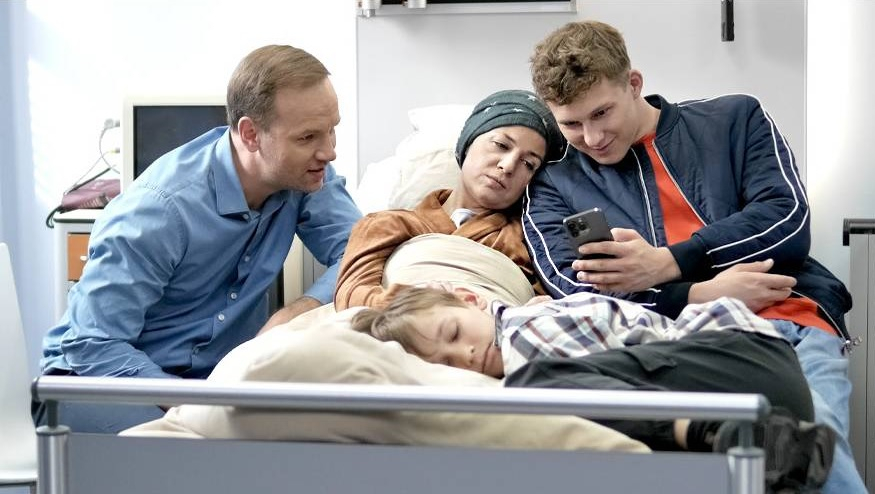 Bohaterowie serialu "Pierwsza miłość" od stacji Polsat. 