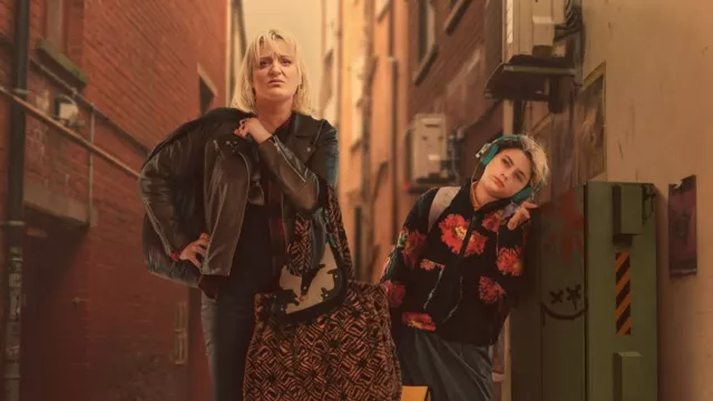 Obrazek w treści Zmokłe psy - brytyjsko-amerykański komediodramat, oryginalna serialowa opowieść o matce i córce debiutuje na HBO Max  [jpg]