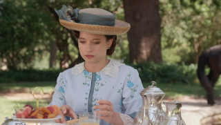 Bohaterowie serialu La Promesa - pałac tajemnic, emitowanego na antenie TVP 2. 