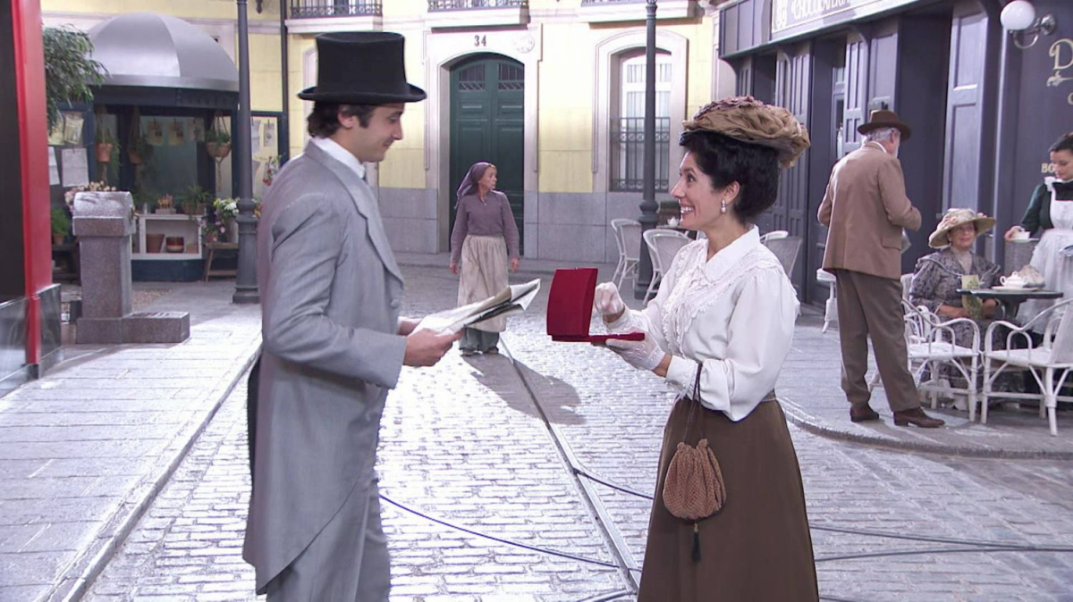 Kadr z serialu "Akacjowa 38", emitowanego na antenie TVP 2.