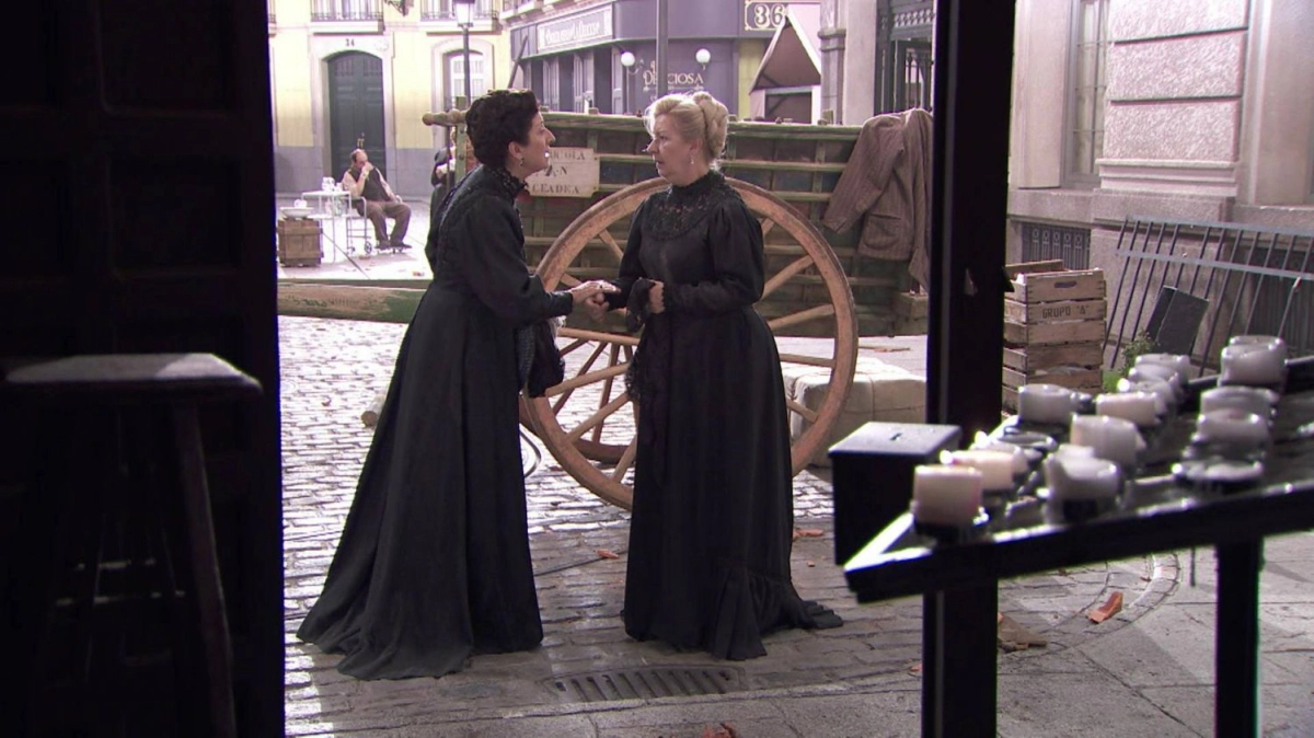 Kadr z serialu "Akacjowa 38", emitowanego na antenie TVP 2. 