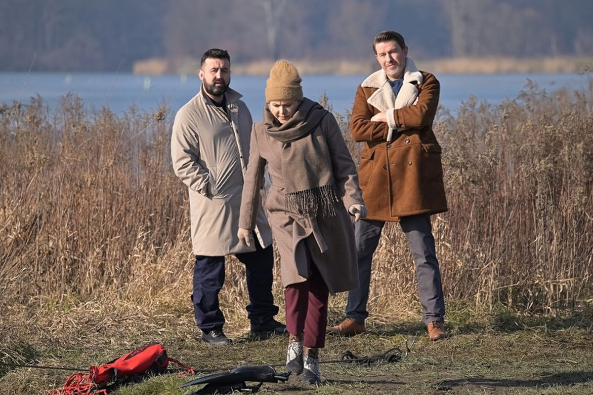 Pierwsza miłość - 4011 odc. Iwona grozi Alanowi. Łucja przeczesuje dno Odry! Streszczenie 4011 i 4012 odc