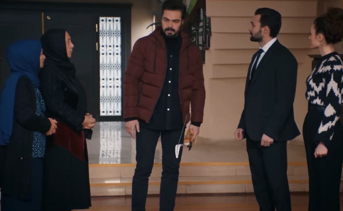 Bohaterowie serialu "Dziedzictwo", emitowanego na antenie TVP 1