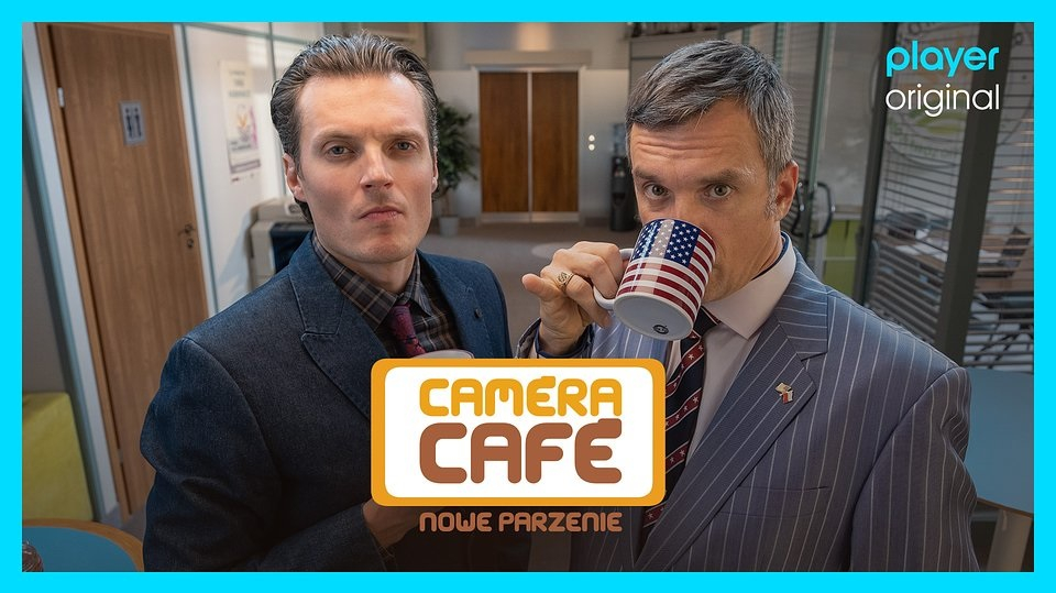 Mateusz Król jako Jacek i Michał Czernecki jako Jan w serialu "Camera Cafe. Nowe parzenie". 
